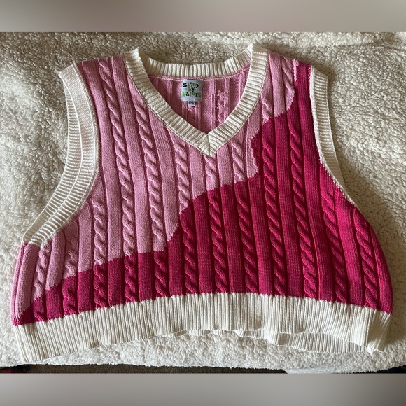 Sweater Vest Wavy Pink | escapeauthority.com